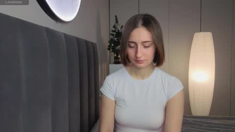 Emily online show from 02-05-26, 07:13