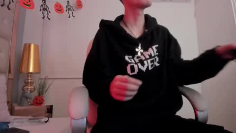 dark_sun333 online show from 10-25-25, 03:03