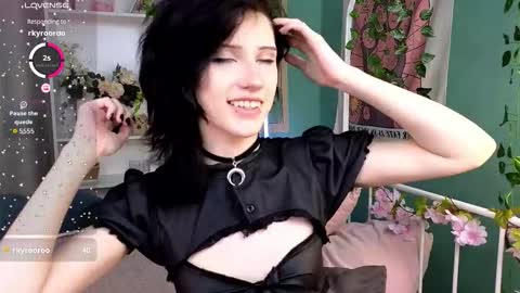 Vamp  online show from 10-16-25, 05:03