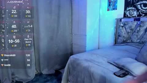 Snapshot of darkboy26_ chatting on 10-16-25, 03:29 Blake online show from 10-16-25, 03:29