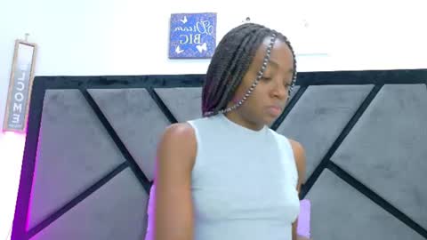 DarkDuchess online show from 06-25-26, 11:48