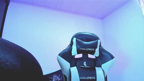 Snapshot of darkkittenuwu chatting on 02-28-26, 08:54 Hi Im Yuri independent modelhelp me get my 111 hands upuwu online show from 02-28-26, 08:54