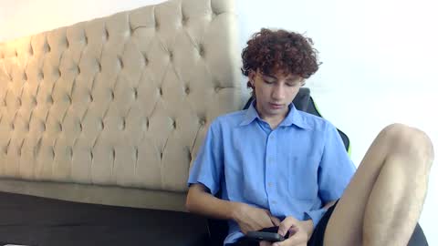 darkknightx01 online show from 11-05-25, 01:38