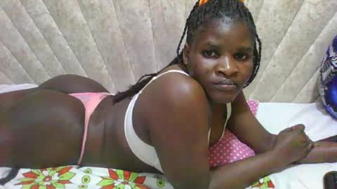 Snapshot of darknipples2 chatting on 06-22-26, 03:25 SHANICE online show from 06-22-26, 03:25
