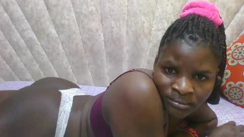Snapshot of darknipples2 chatting on 06-27-26, 10:42 SHANICE online show from 06-27-26, 10:42