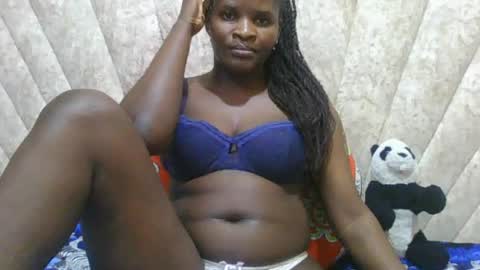 Snapshot of darknipples2 chatting on 06-28-26, 08:15 SHANICE online show from 06-28-26, 08:15