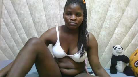 Snapshot of darknipples2 chatting on 07-12-26, 08:16 SHANICE online show from 07-12-26, 08:16