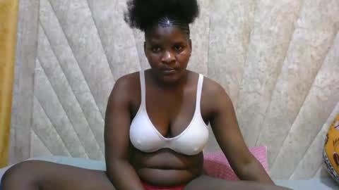 Snapshot of darknipples2 chatting on 07-15-26, 11:48 SHANICE online show from 07-15-26, 11:48