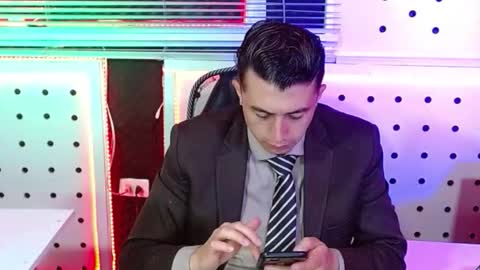 DARKO0717 online show from 11-17-25, 01:39