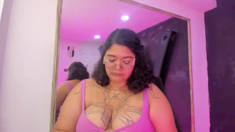 Snapshot of darkreed_ chatting on 02-17-26, 04:42 Dark ReeD online show from 02-17-26, 04:42