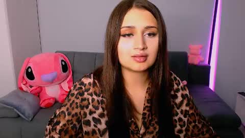 Snapshot of darksidelove_ chatting on 05-10-26, 04:12 Amelie online show from 05-10-26, 04:12