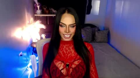 Snapshot of darksoul_mistress chatting on 06-28-26, 05:02 HAPPY BIRTHDAY MISTRESS MADRIANA online show from 06-28-26, 05:02