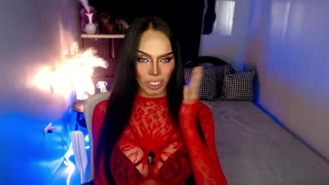 Snapshot of darksoul_mistress chatting on 07-11-26, 08:39 HAPPY BIRTHDAY MISTRESS MADRIANA online show from 07-11-26, 08:39