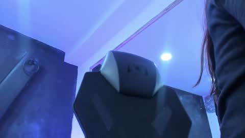 Darling online show from 11-28-25, 12:41