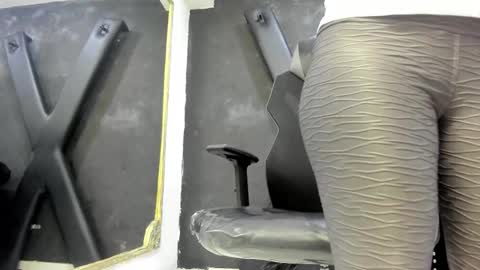 Darling online show from 02-22-26, 01:31