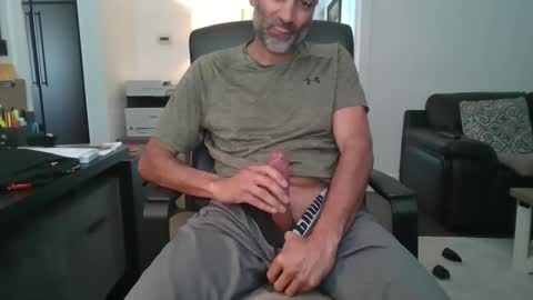 darryl43321 online show from 04-07-26, 05:46