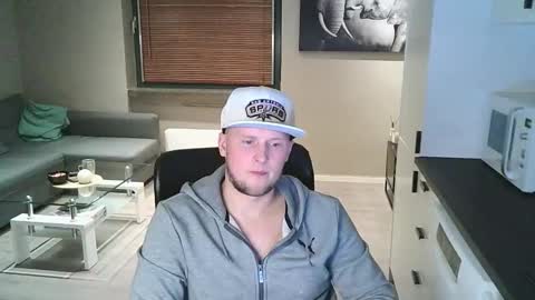 Dario online show from 11-12-25, 05:57