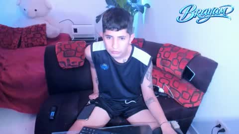 Snapshot of darwinandbrayan chatting on 02-03-26, 02:53 darwinandbrayan online show from 02-03-26, 02:53