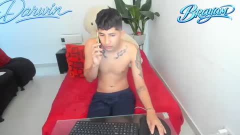 Snapshot of darwinandbrayan chatting on 02-08-26, 08:56 darwinandbrayan online show from 02-08-26, 08:56