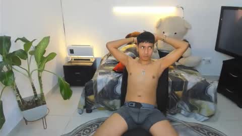 Snapshot of darwinandbrayan chatting on 03-02-26, 07:21 darwinandbrayan online show from 03-02-26, 07:21