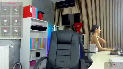Snapshot of daryastars chatting on 06-20-26, 06:44 Darya online show from 06-20-26, 06:44