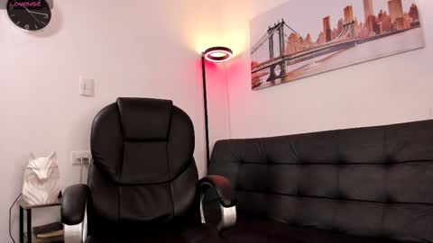 Dash online show from 11-24-25, 01:00