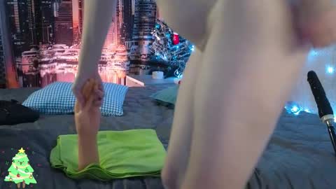 DashaHart online show from 12-16-25, 06:35