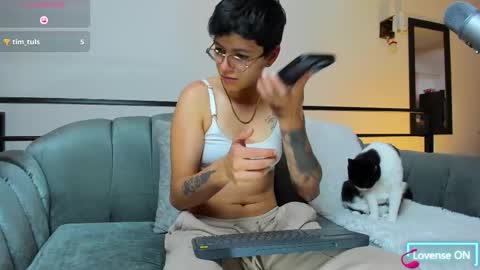 Snapshot of dass_roman chatting on 09-24-25, 08:23 Dass Roman online show from 09-24-25, 08:23