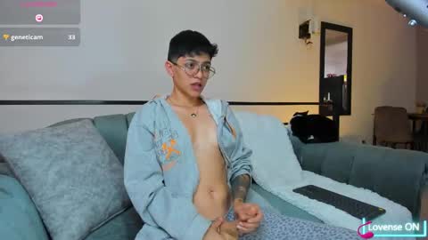 Snapshot of dass_roman chatting on 09-30-25, 08:47 Dass Roman online show from 09-30-25, 08:47