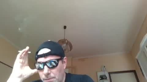 dauer1982 online show from 06-14-26, 06:15