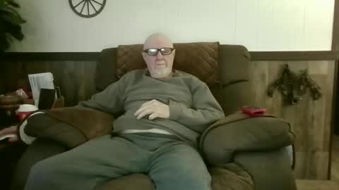 dave571960 online show from 05-10-26, 10:31