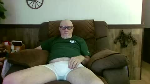 Snapshot of dave571960 chatting on 05-20-26, 09:59 dave571960 online show from 05-20-26, 09:59