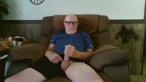 Snapshot of dave571960 chatting on 07-04-26, 10:21 dave571960 online show from 07-04-26, 10:21
