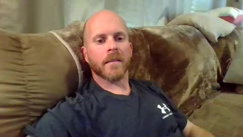 Snapshot of dave8404 chatting on 04-30-26, 06:25 Dave online show from 04-30-26, 06:25