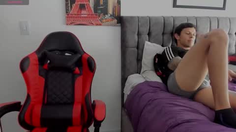 Snapshot of dave_and_lia chatting on 09-20-25, 06:20 Lillith online show from 09-20-25, 06:20