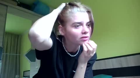 Snapshot of dave_cassie chatting on 12-02-25, 08:52 Cassie and Dave online show from 12-02-25, 08:52