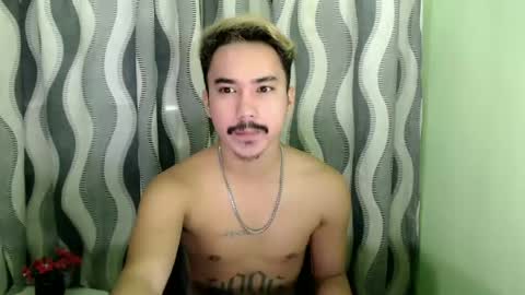 Snapshot of dave_cummers chatting on 06-21-26, 02:14 DAVE online show from 06-21-26, 02:14
