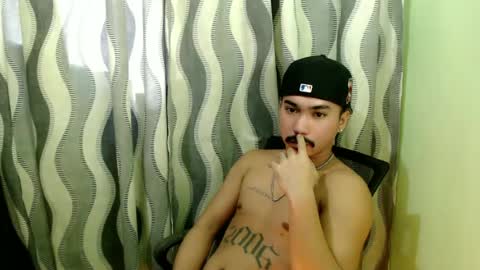 Snapshot of dave_cummers chatting on 06-25-26, 05:12 DAVE online show from 06-25-26, 05:12
