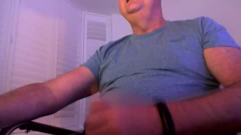 davesu12345 online show from 12-15-25, 07:12