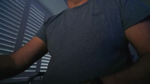 Snapshot of davesu12345 chatting on 02-11-26, 07:35 davesu12345 online show from 02-11-26, 07:35