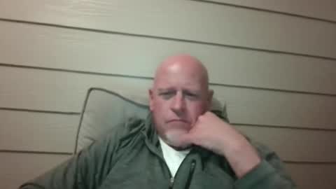 Snapshot of davetbennett7171 chatting on 11-07-25, 04:23 davetbennett7171 online show from 11-07-25, 04:23