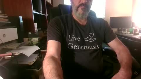 Snapshot of davethebooky chatting on 05-20-26, 05:19 Dave online show from 05-20-26, 05:19