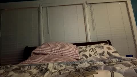 davezzie123456 online show from 04-11-26, 03:55