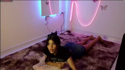 Davi online show from 05-25-26, 01:33