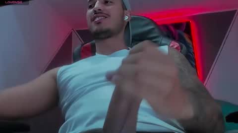 Snapshot of david__ox chatting on 09-23-25, 04:48 david__ox online show from 09-23-25, 04:48