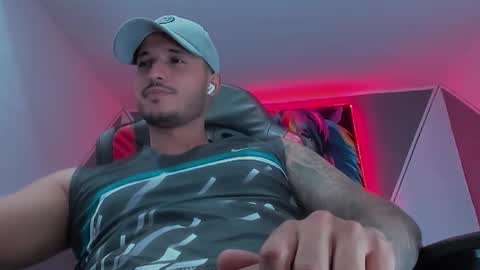 Snapshot of david__ox chatting on 10-02-25, 09:11 david__ox online show from 10-02-25, 09:11