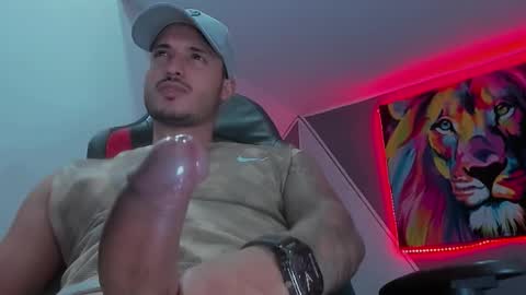 Snapshot of david__ox chatting on 10-10-25, 04:00 david__ox online show from 10-10-25, 04:00