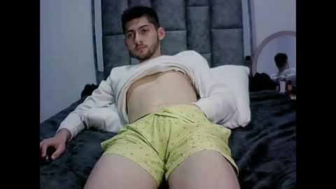 Snapshot of david_asturias chatting on 12-27-24, 02:14 David Asturias online show from 12-27-24, 02:14