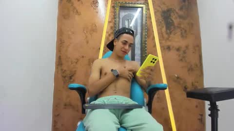 Snapshot of david_bigcock20 chatting on 02-15-26, 07:54 david_bigcock20 online show from 02-15-26, 07:54