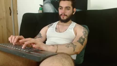 Twitter davidsanctum online show from 10-24-25, 08:49